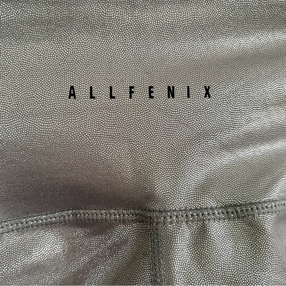 Allfenix Liquid Silver Women's High-Waisted 7/8 Leggings, SZ S LIKE NEW! - Picture 7 of 8
